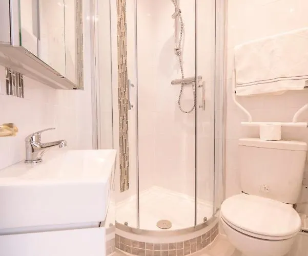 Luxurious Seaside 公寓 *